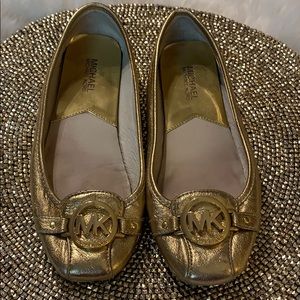 Michael Kors gold Flats